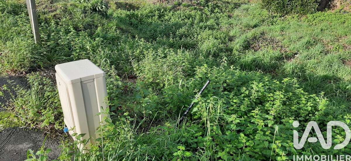 Photo 3 - Terrain à COMBOURG