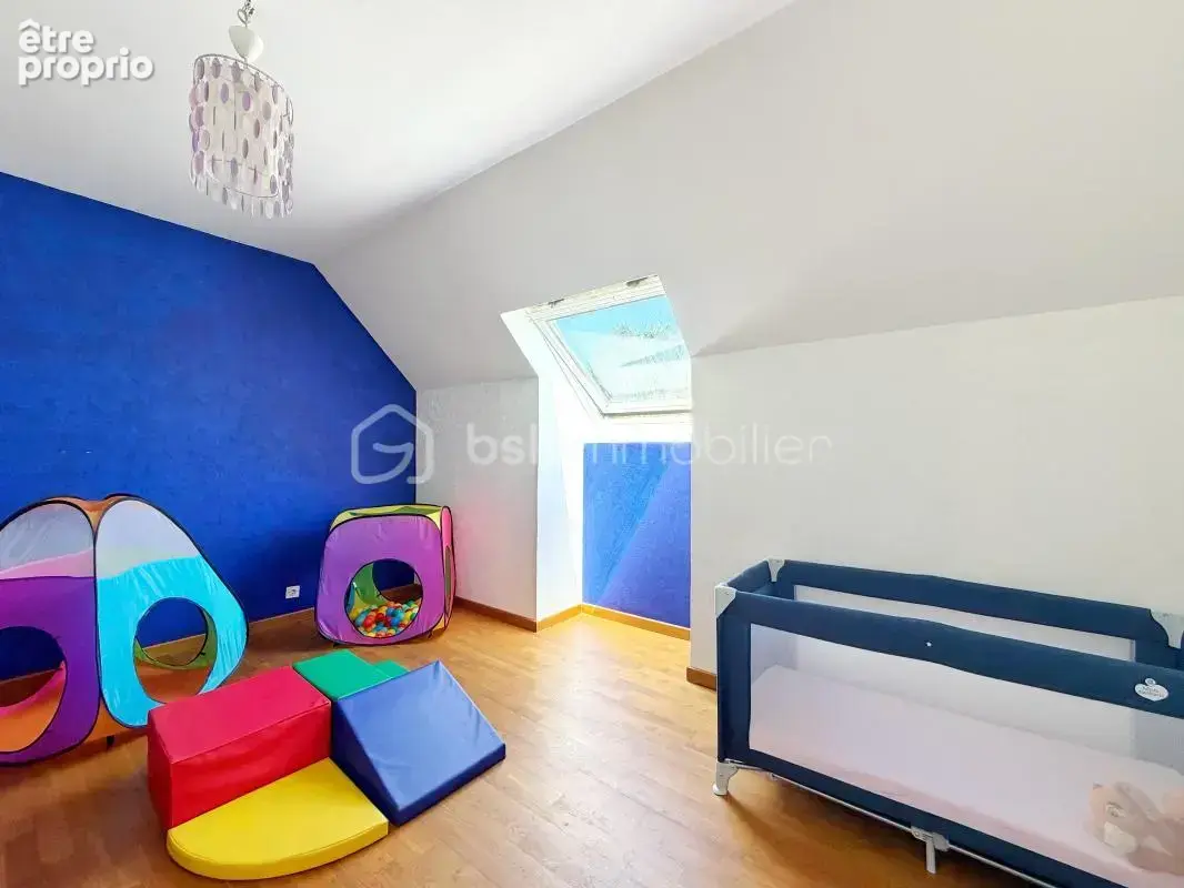 Villeneuve-le-Roi – Maison familiale avec piscine - photo 23