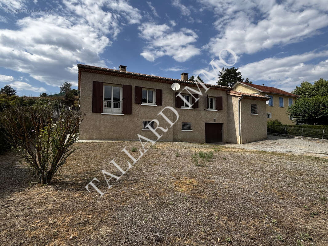 Tallard centre, villa de plain pied sur sous sol complet, terrain 933 m2 - photo 23