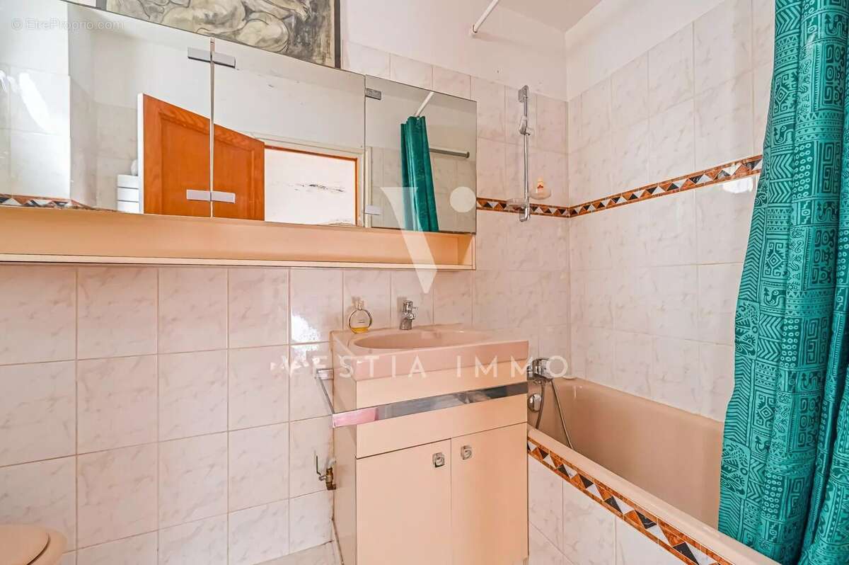 Appartement à PARIS-7E