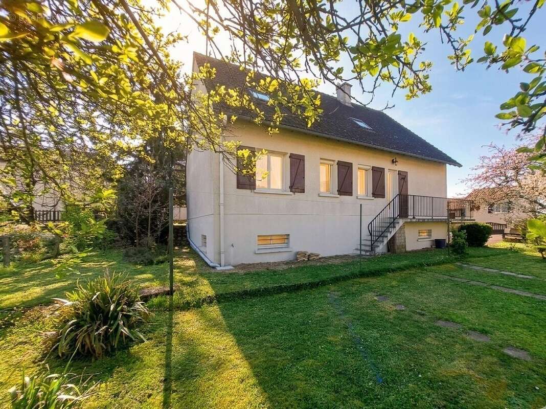 Maison à CHATELLERAULT