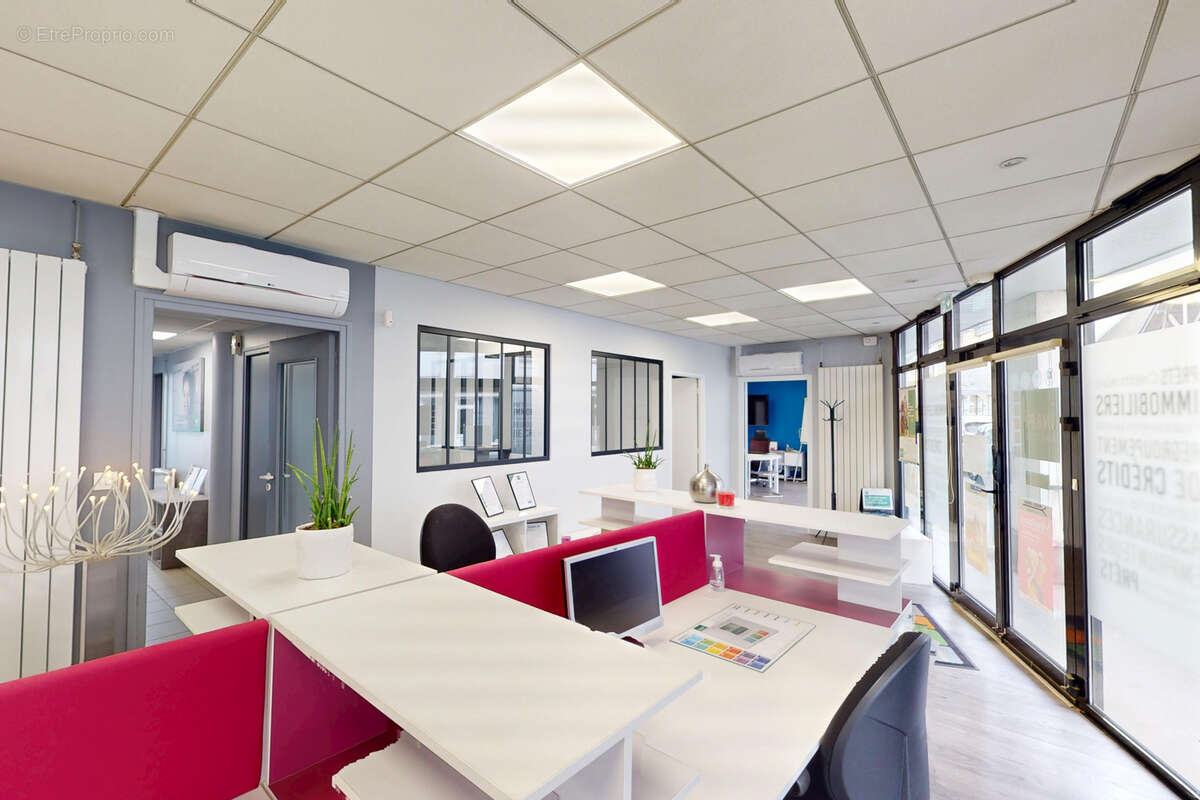 Commerce à JOUE-LES-TOURS