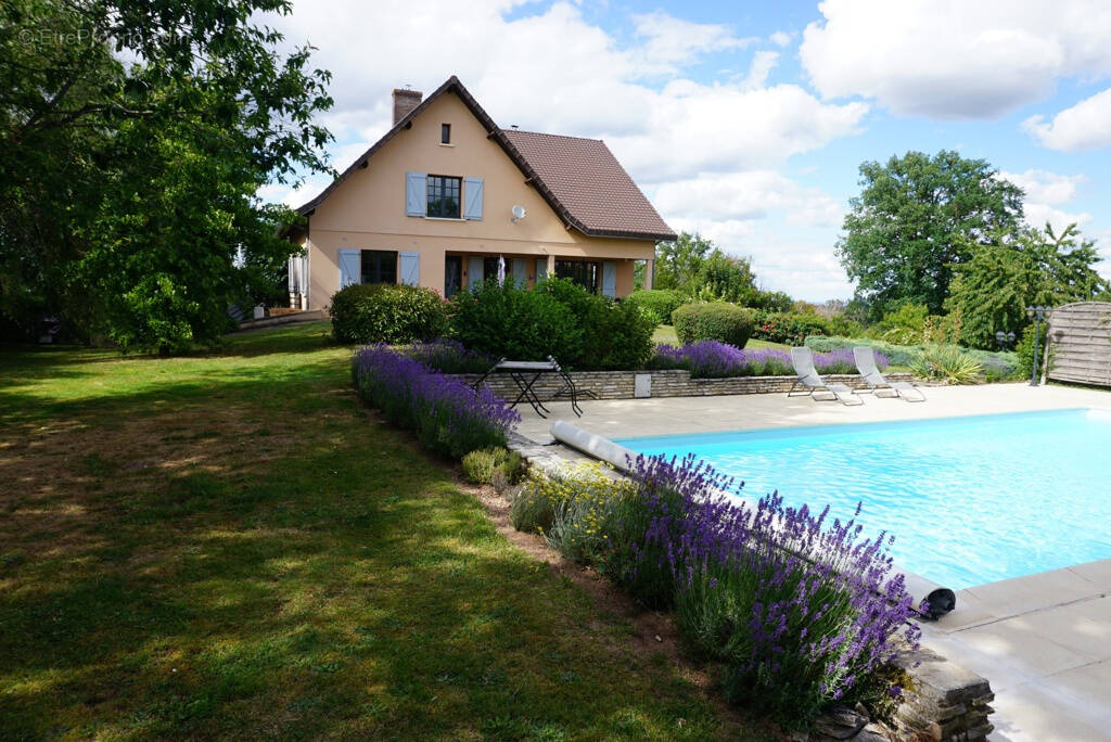 Maison à MONTAIGUET-EN-FOREZ