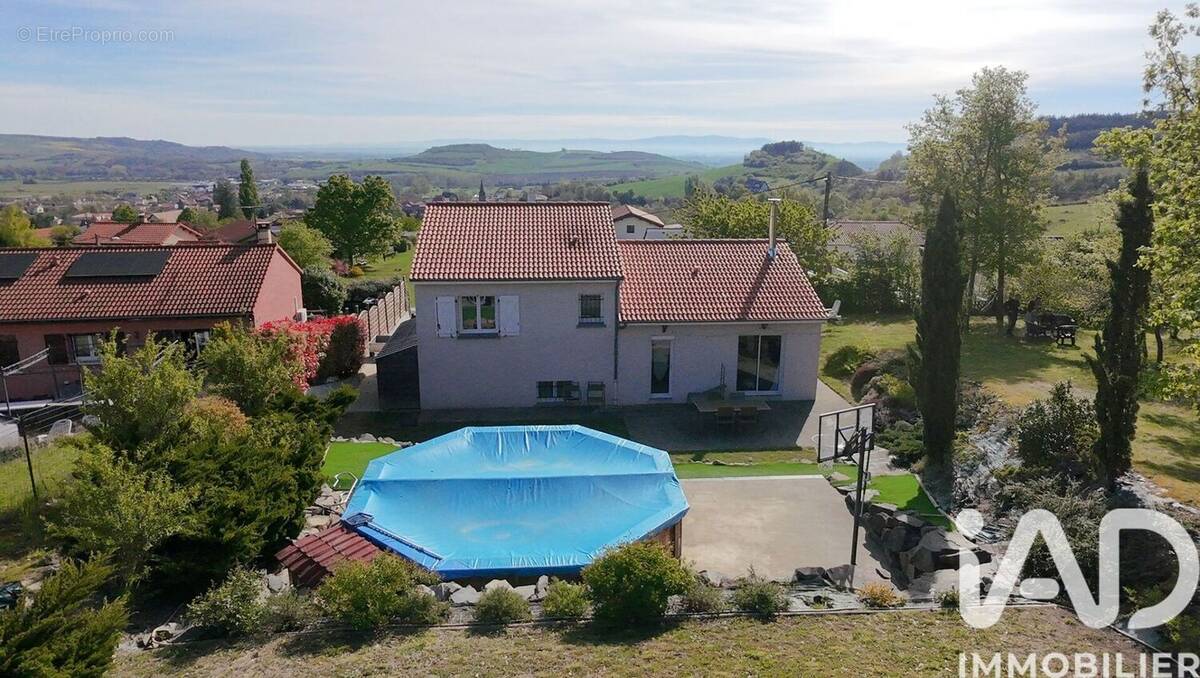 Photo 1 - Maison à COMBRONDE