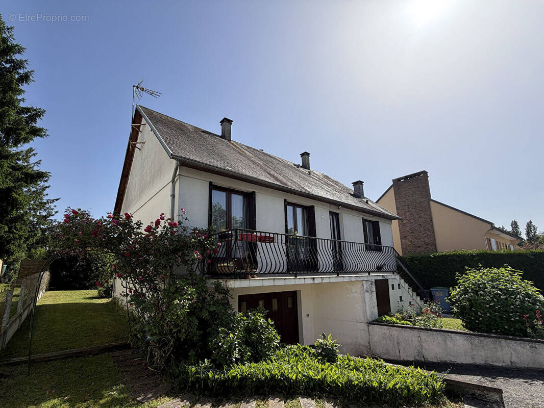 Maison à ABLIS