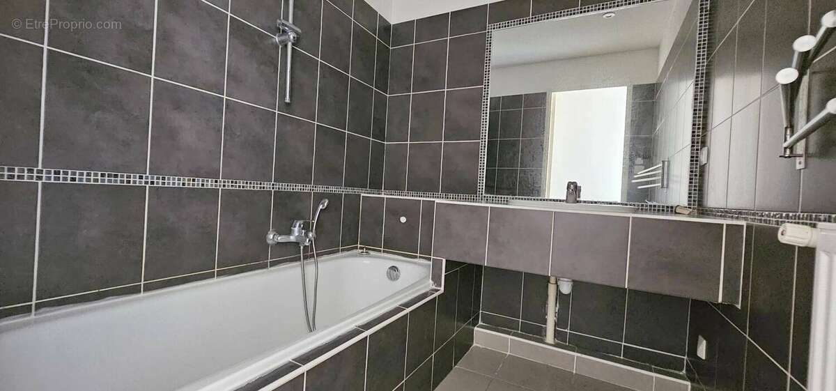 Autre à ROQUEBRUNE-SUR-ARGENS