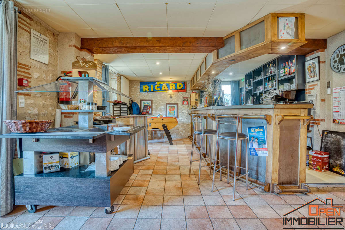 Commerce à SAINT-AUBIN