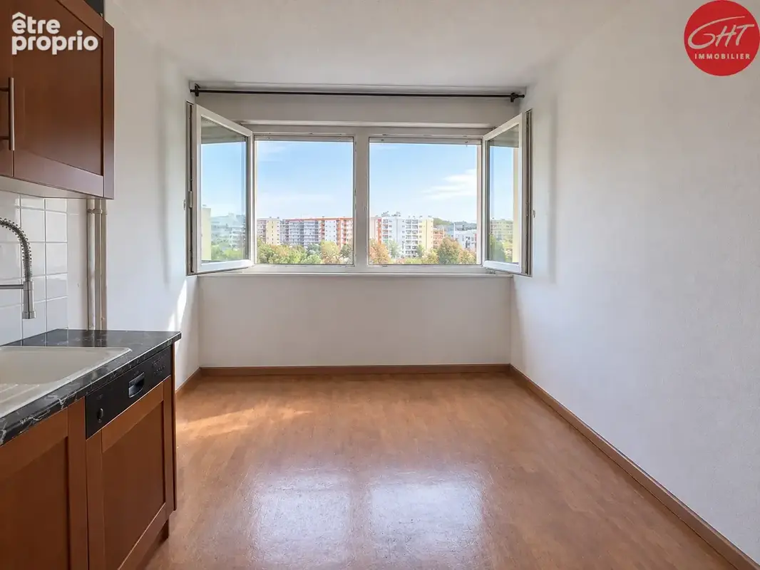 Appartement vendu loué T4 82,5m2 avec garage et cave - photo 4