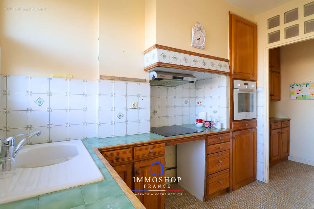 Appartement à MARSEILLE-8E