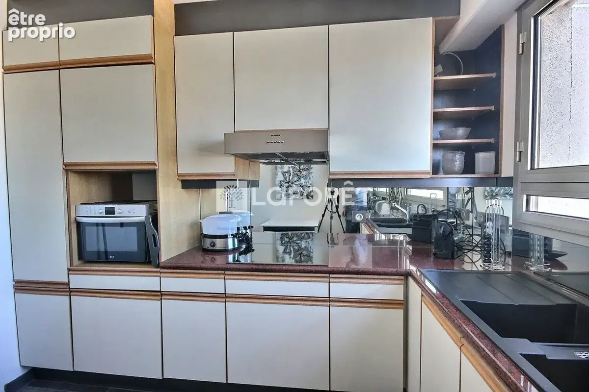 Appartement Courbevoie 3 pièce(s) 701,1m2 - photo 9
