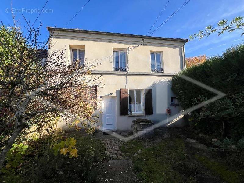 Maison à QUINCY-SOUS-SENART