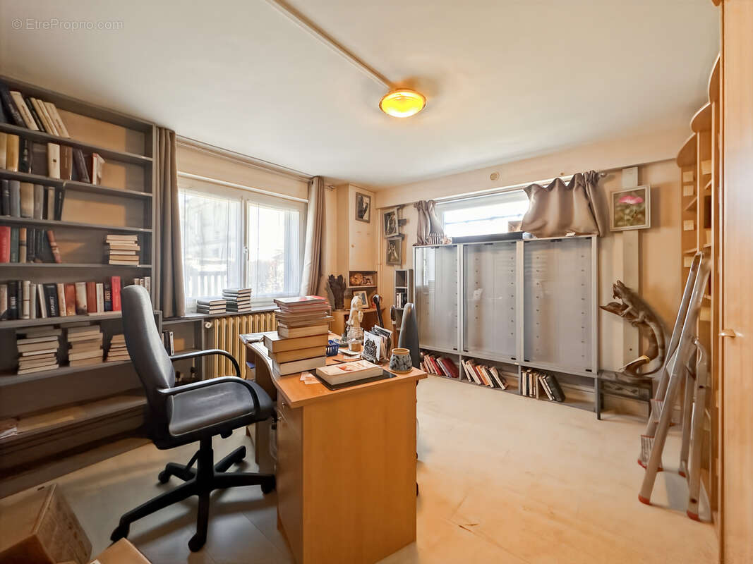 Maison à BARBEZIEUX-SAINT-HILAIRE