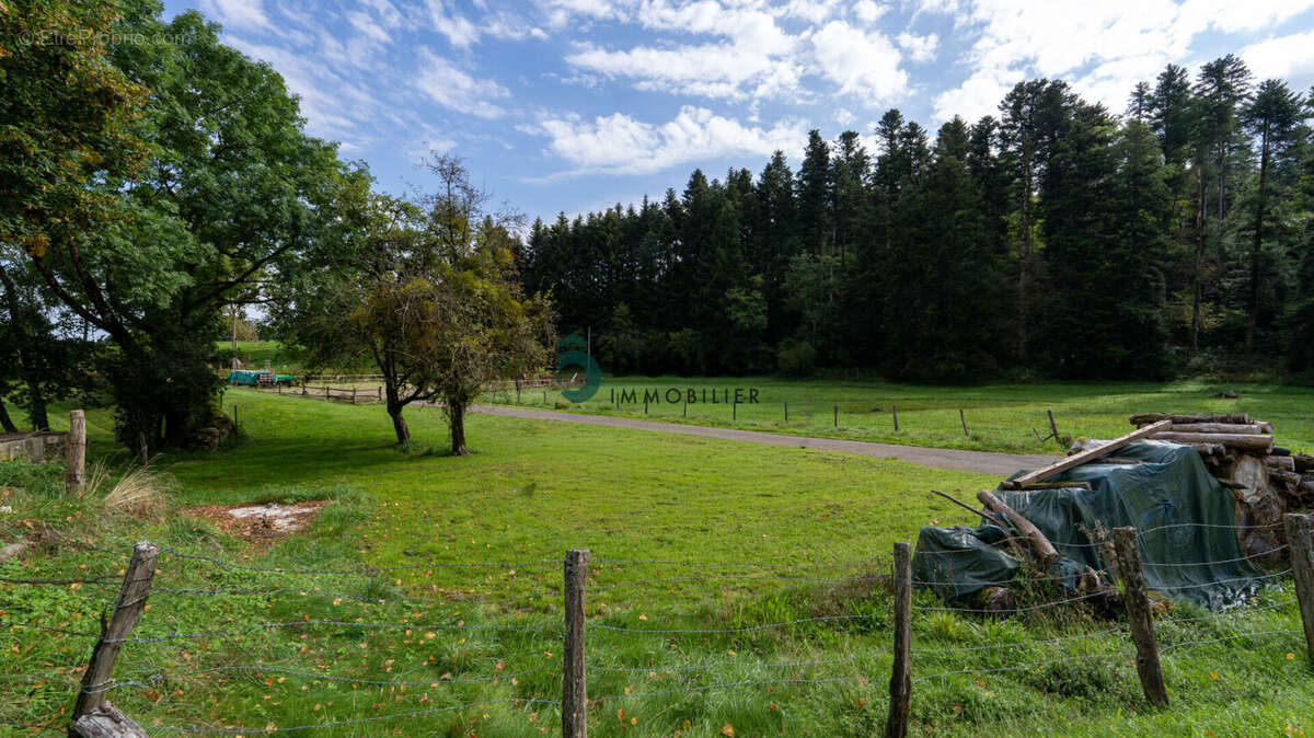 Maison à PIERREFONTAINE-LES-VARANS