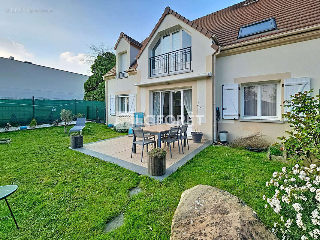 Appartement à LINAS