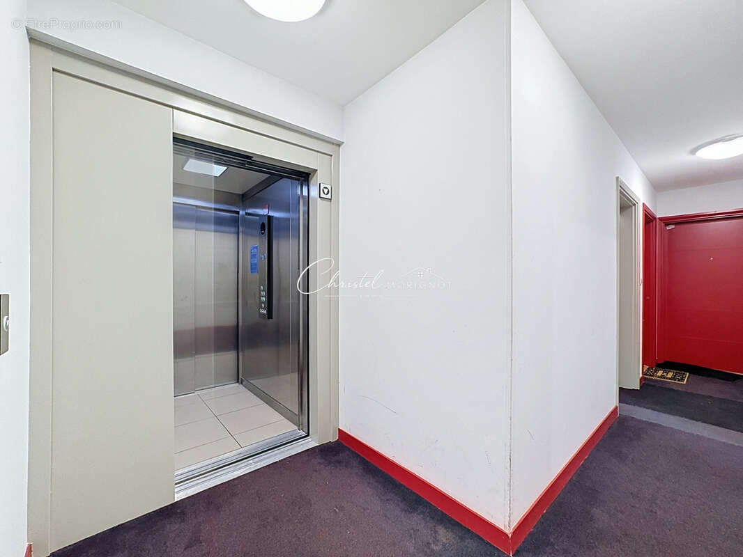 T2 centre bourg chessy de 40.33m2 avec place de parking en sous sol - photo 12