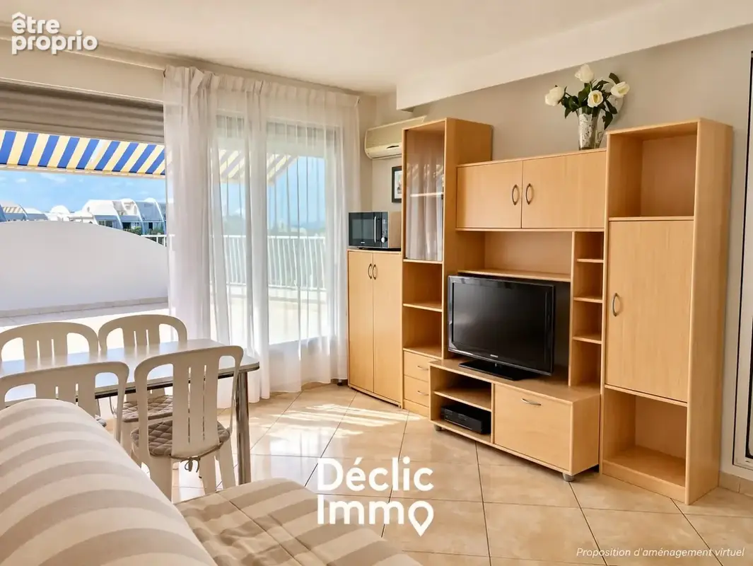 Studio rénové à 100 m de la plage  Dernier étage, terrasse de 28 m² vue mer et parking - photo 2