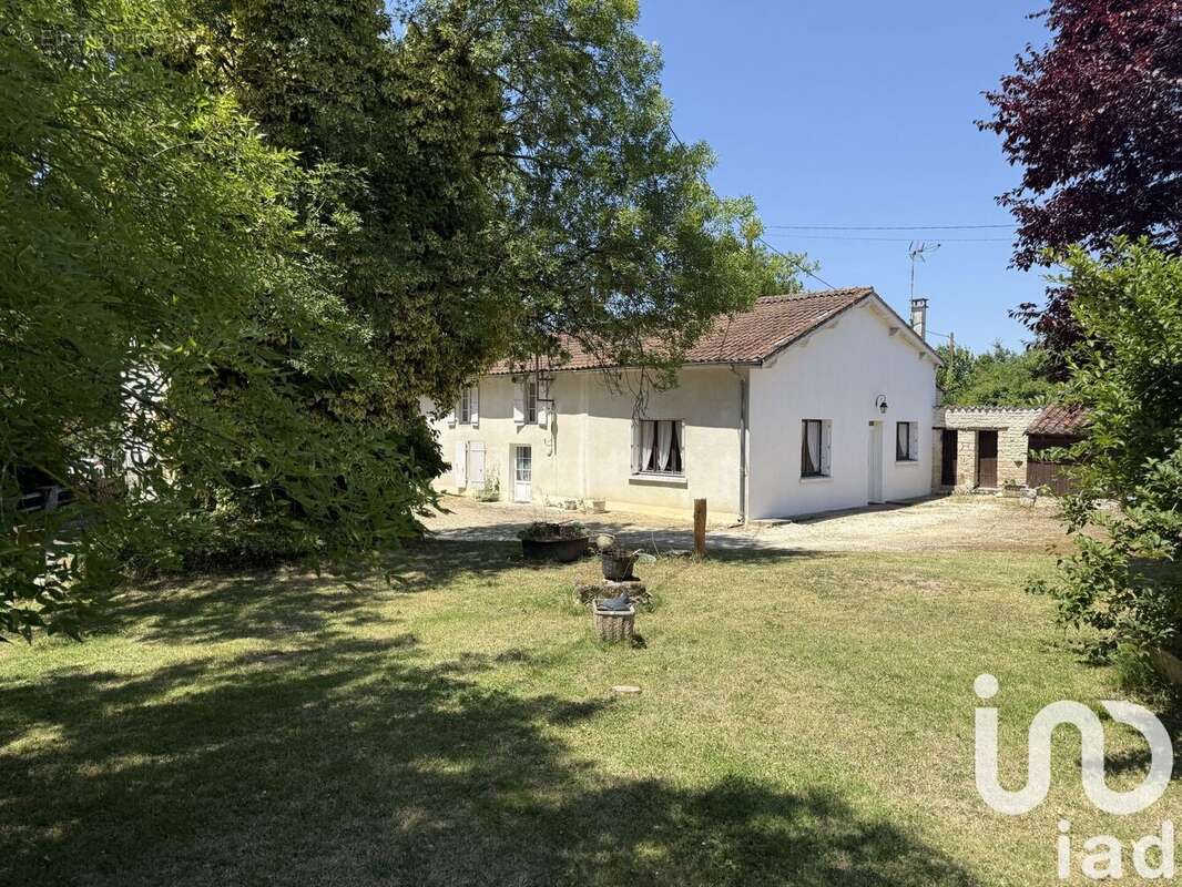 Photo 3 - Maison à MAUZE-SUR-LE-MIGNON