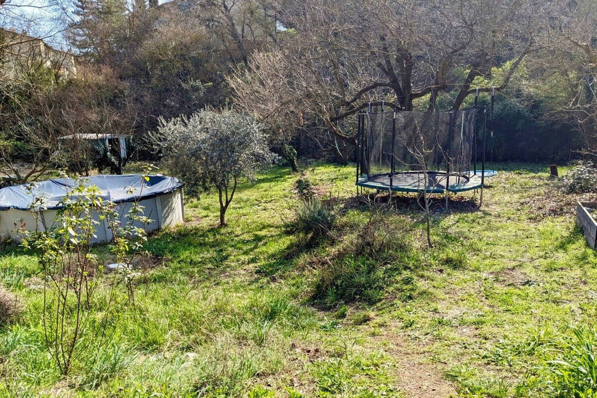 Terrain à FUVEAU