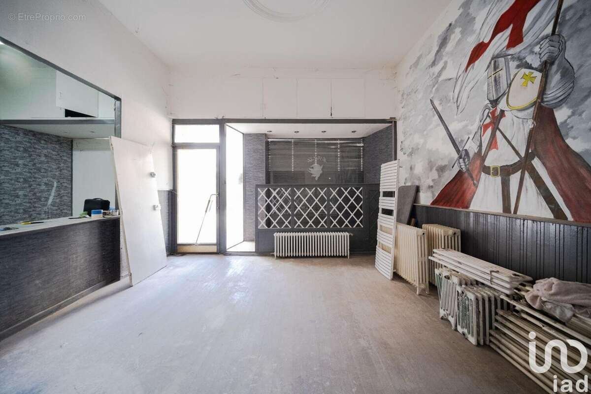 Photo 2 - Commerce à HOMECOURT