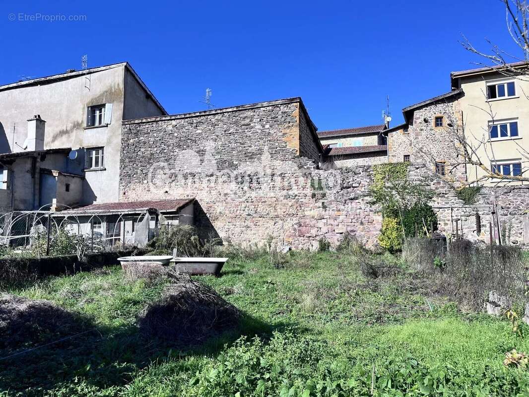 Appartement à SAVIGNY