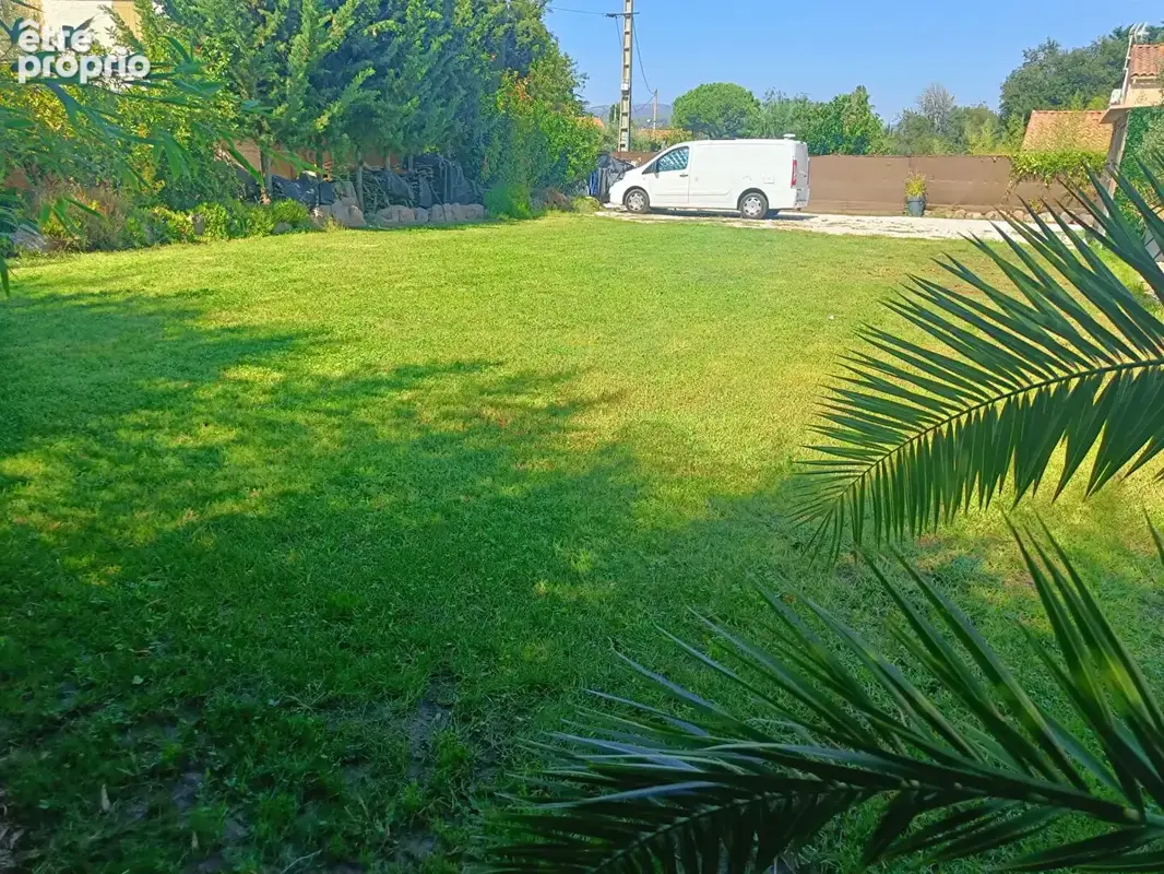 A vendre Solliès-Ville hameaux des DAIX  VILLA de 280 m² prestation de qualité - piscine - photo 13
