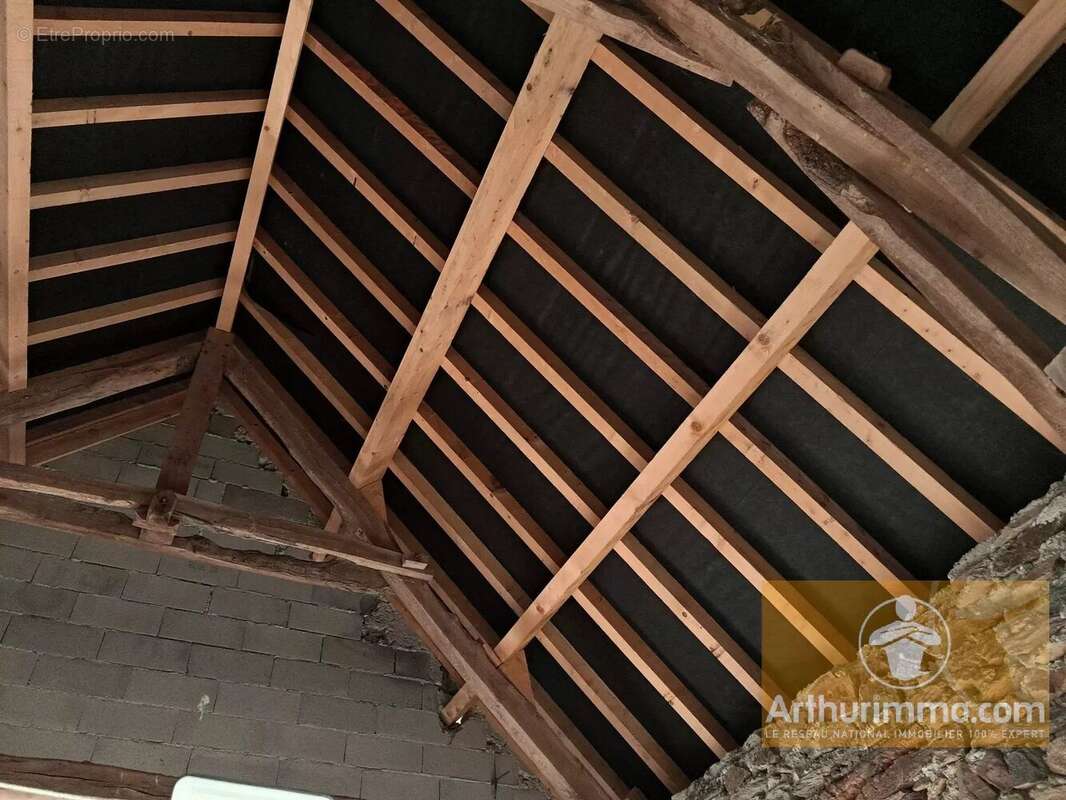 Maison à SAINT-PIERRE-DE-NOGARET