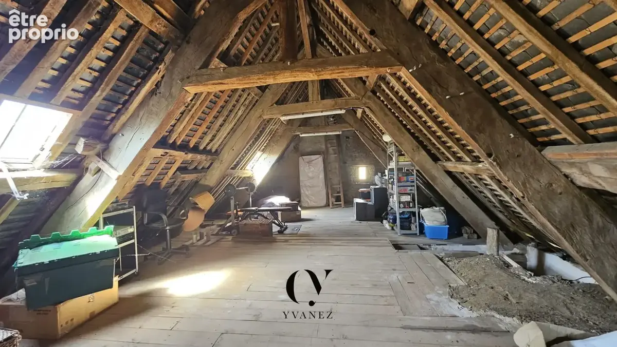Demeure de caractere de 156 m2 avec trois dependances, grenier - photo 26