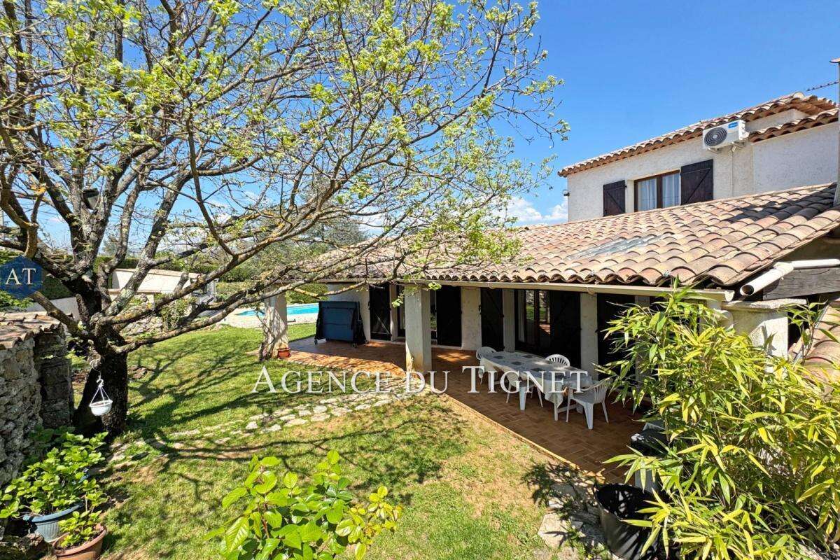 Maison à SAINT-CEZAIRE-SUR-SIAGNE