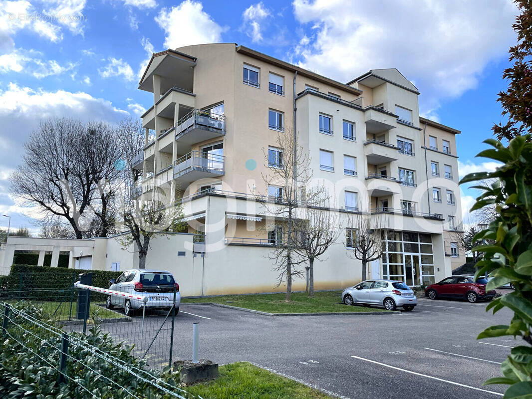 Appartement à CHARNAY-LES-MACON