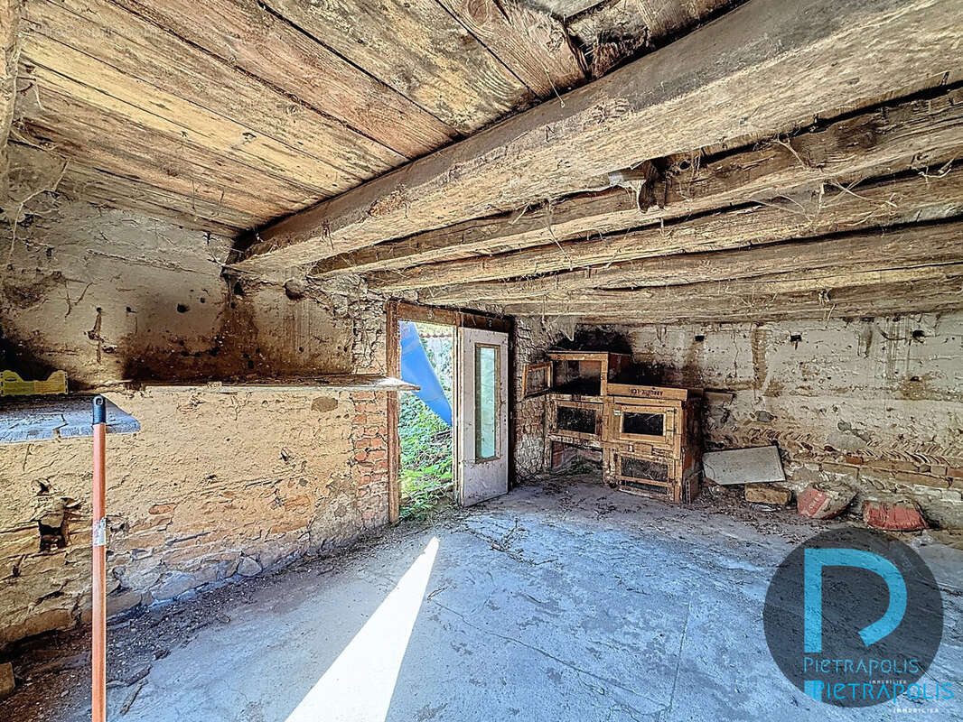 Maison à MONTMERLE-SUR-SAONE