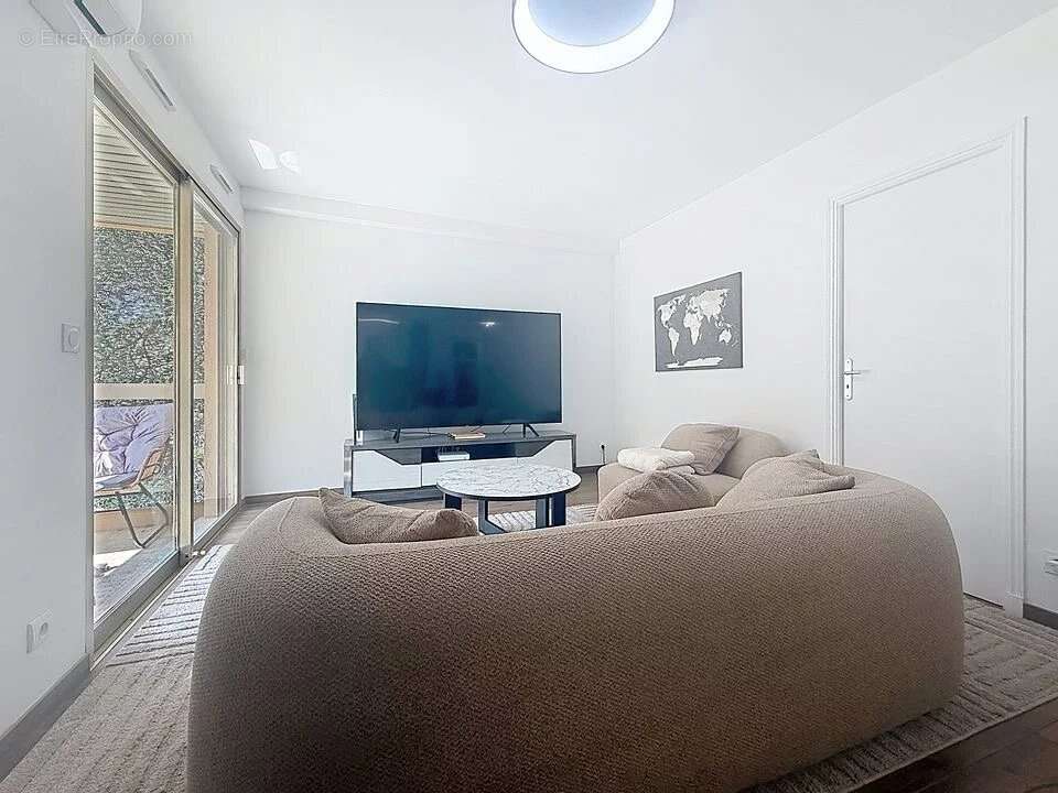 Montfleury-  charmant 2 pieces renove idealement situe - photo 5