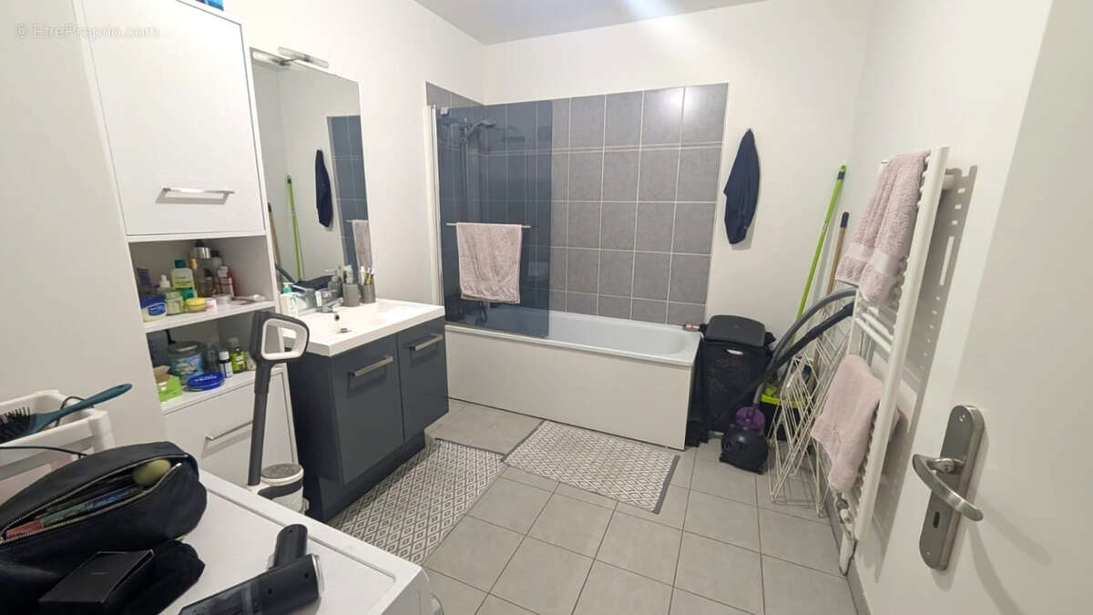 Appartement à PERSAN