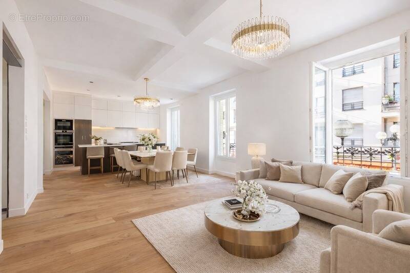 Appartement à MONTROUGE