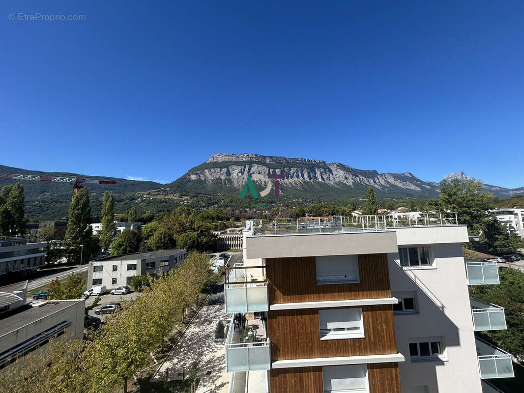 Appartement à MEYLAN