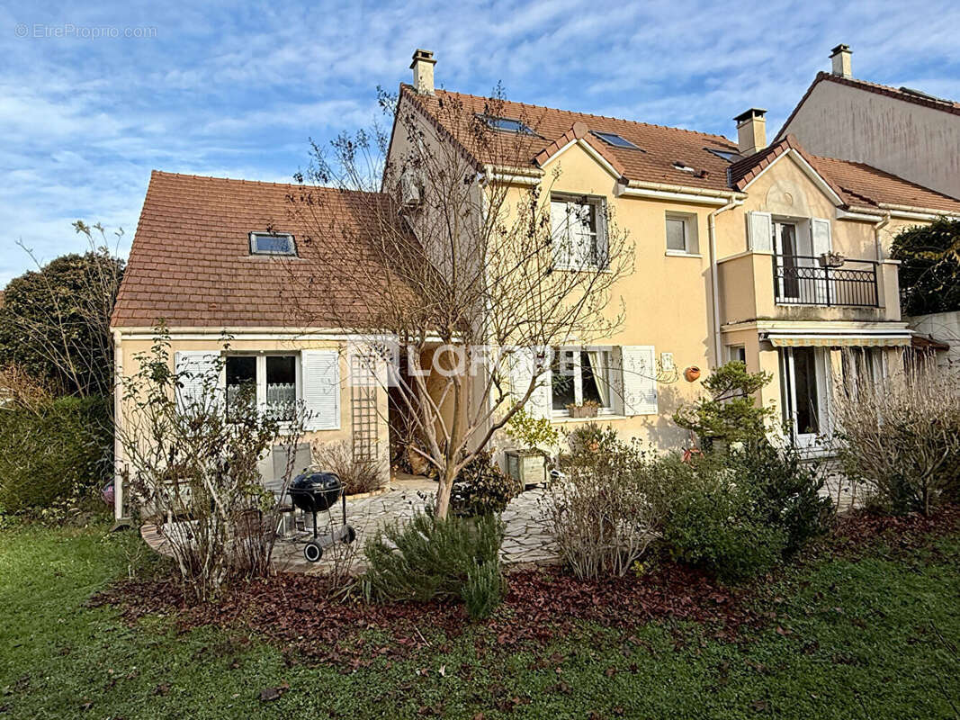 Maison à MARLY-LE-ROI