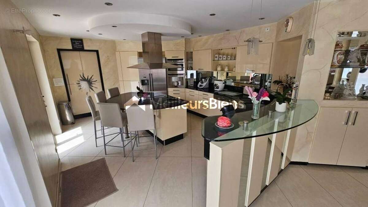 Maison à ENGLEFONTAINE