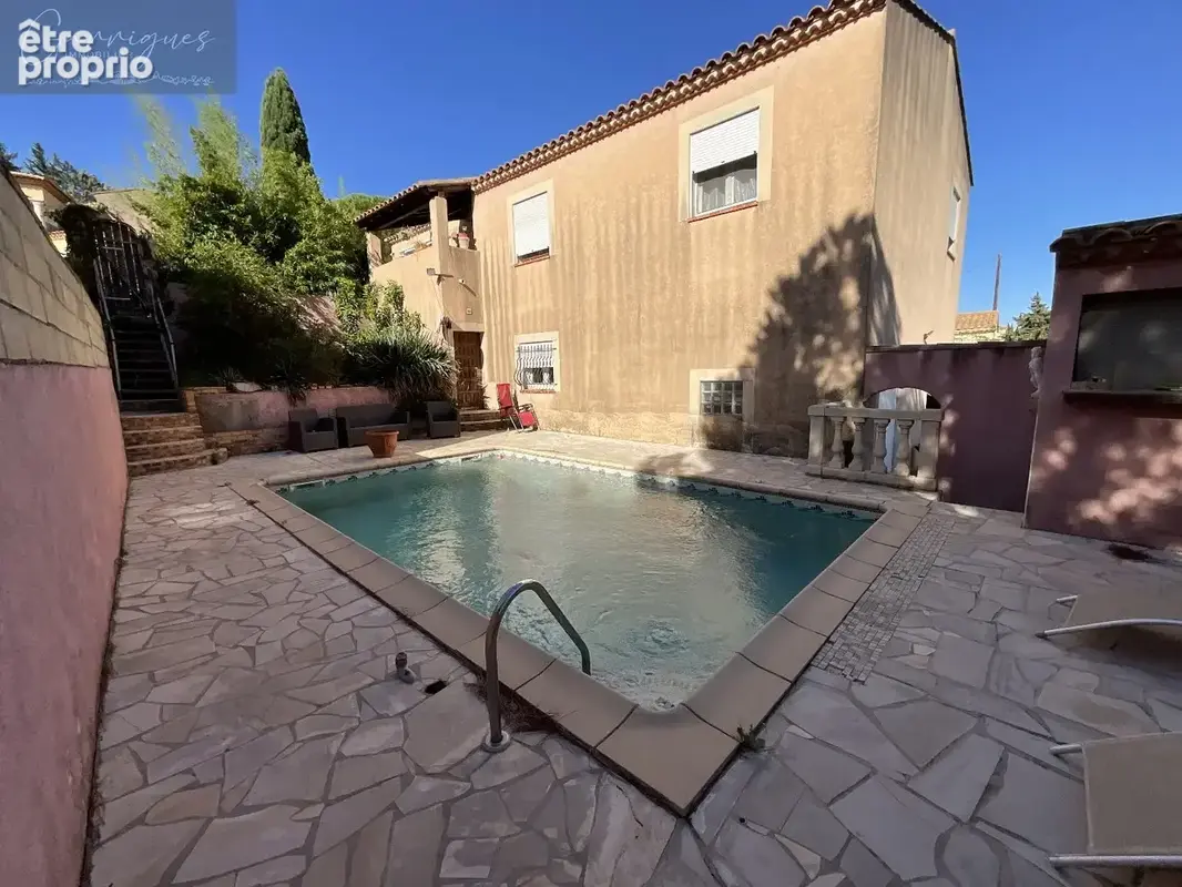 Maison à MILHAUD