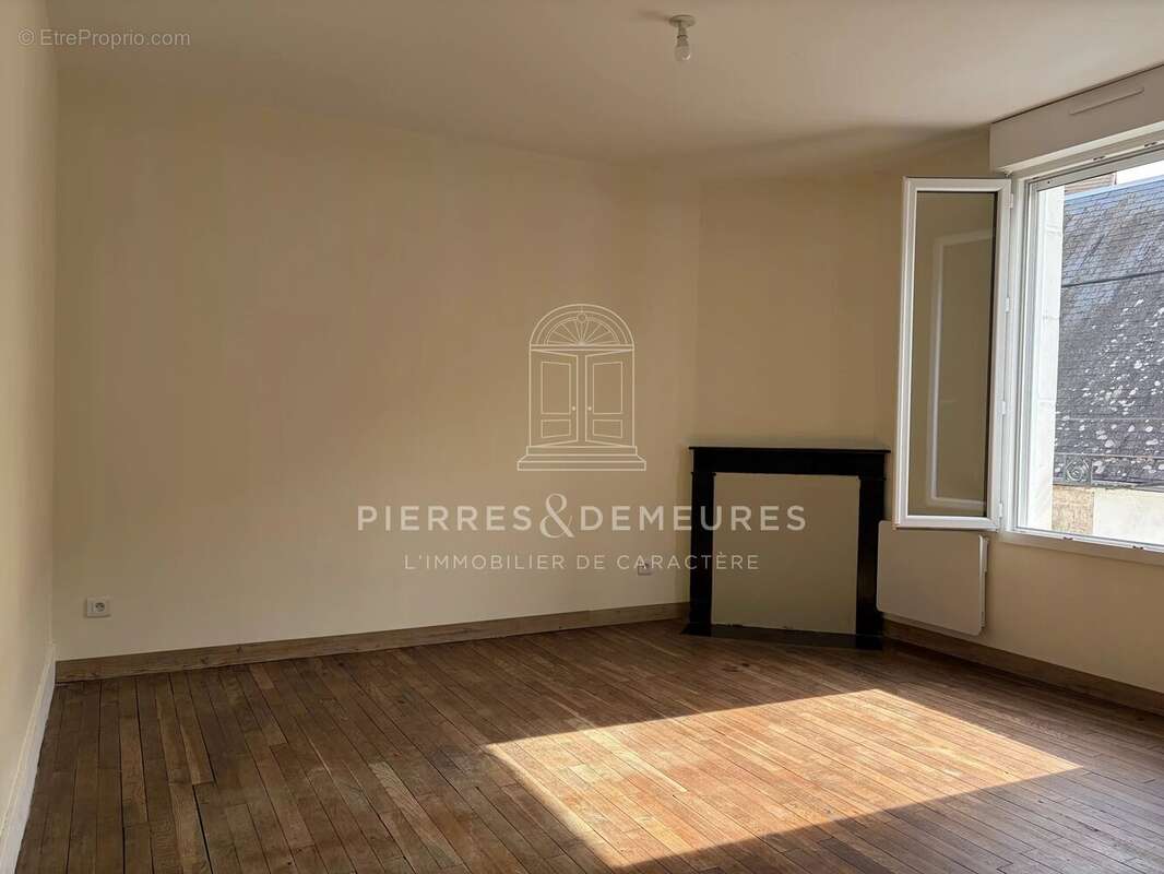 Maison à CHATEAUNEUF-SUR-CHER