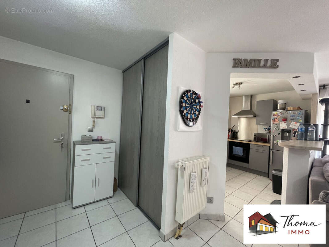Entrée et accès cuisine - Appartement à SIERENTZ