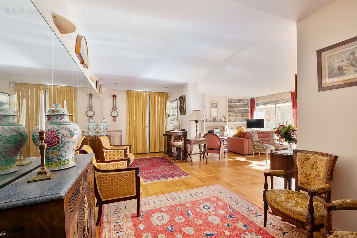 Photo 2 - Appartement à PARIS-16E