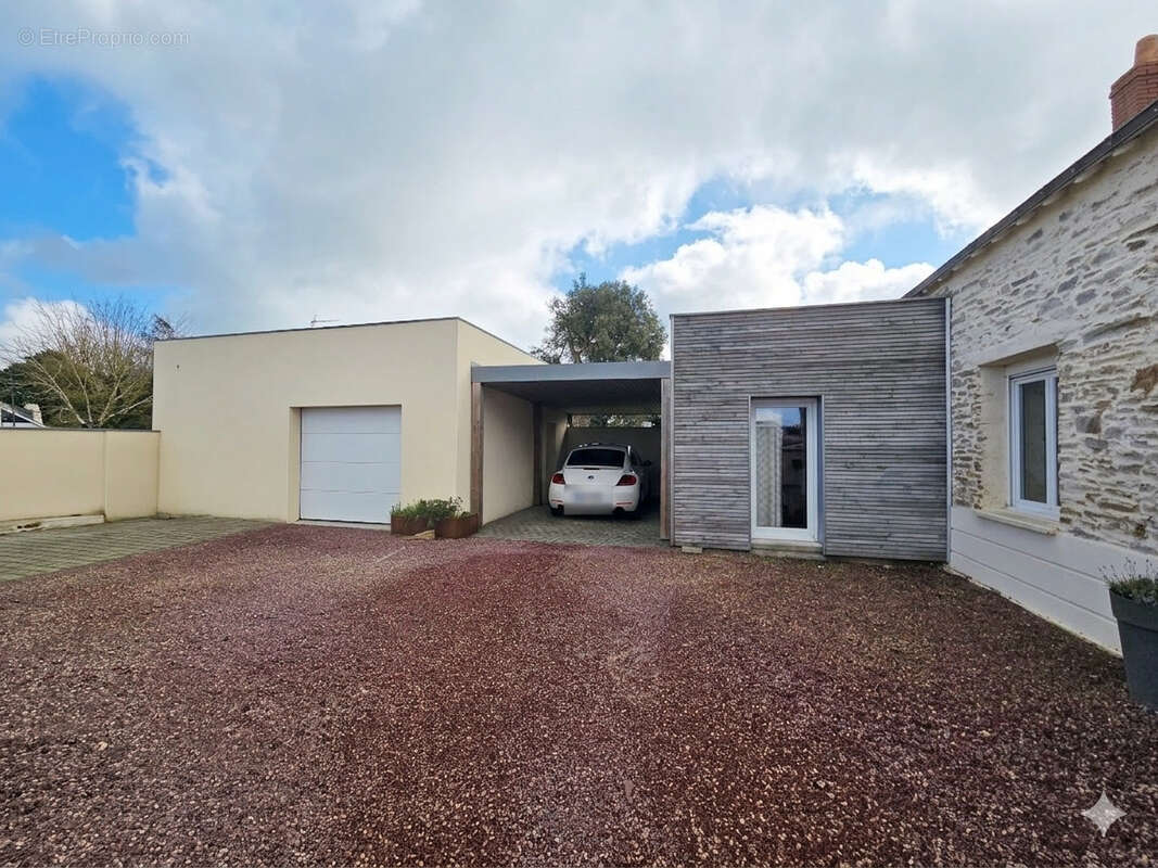Maison à SAINT-MARS-DU-DESERT