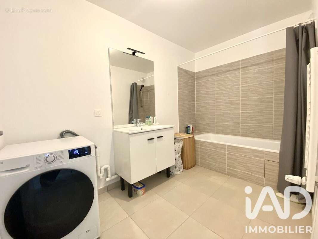 Photo 6 - Appartement à BUSSY-SAINT-GEORGES