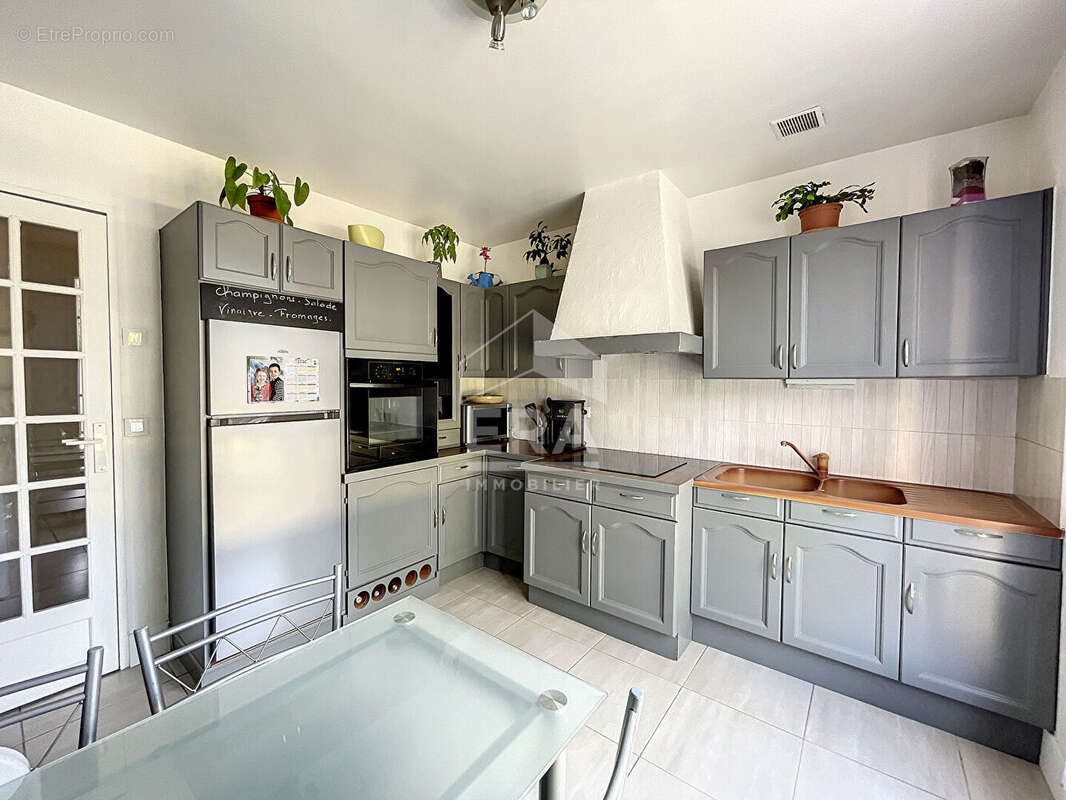 Maison à CHAUMONTEL