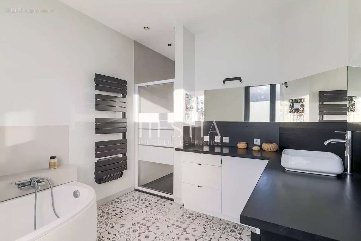 Maison à RILLIEUX-LA-PAPE