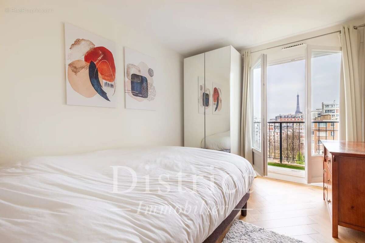 Appartement à PARIS-15E