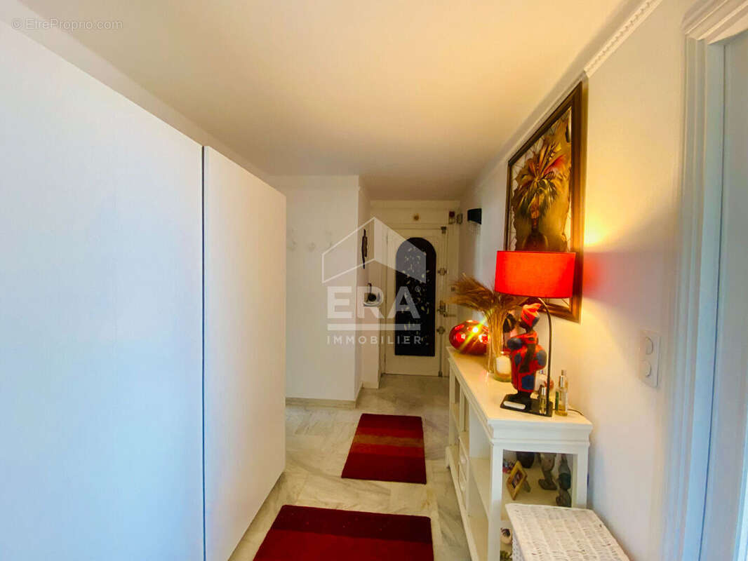 Appartement à LE CANNET