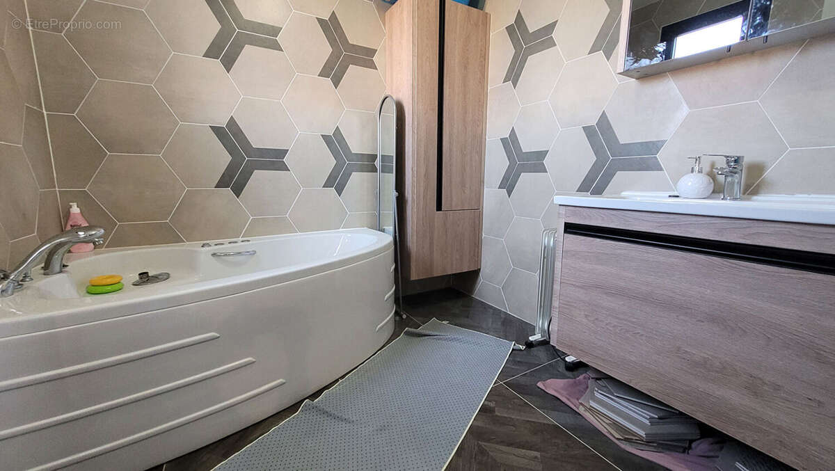 Maison à CORMELLES-LE-ROYAL