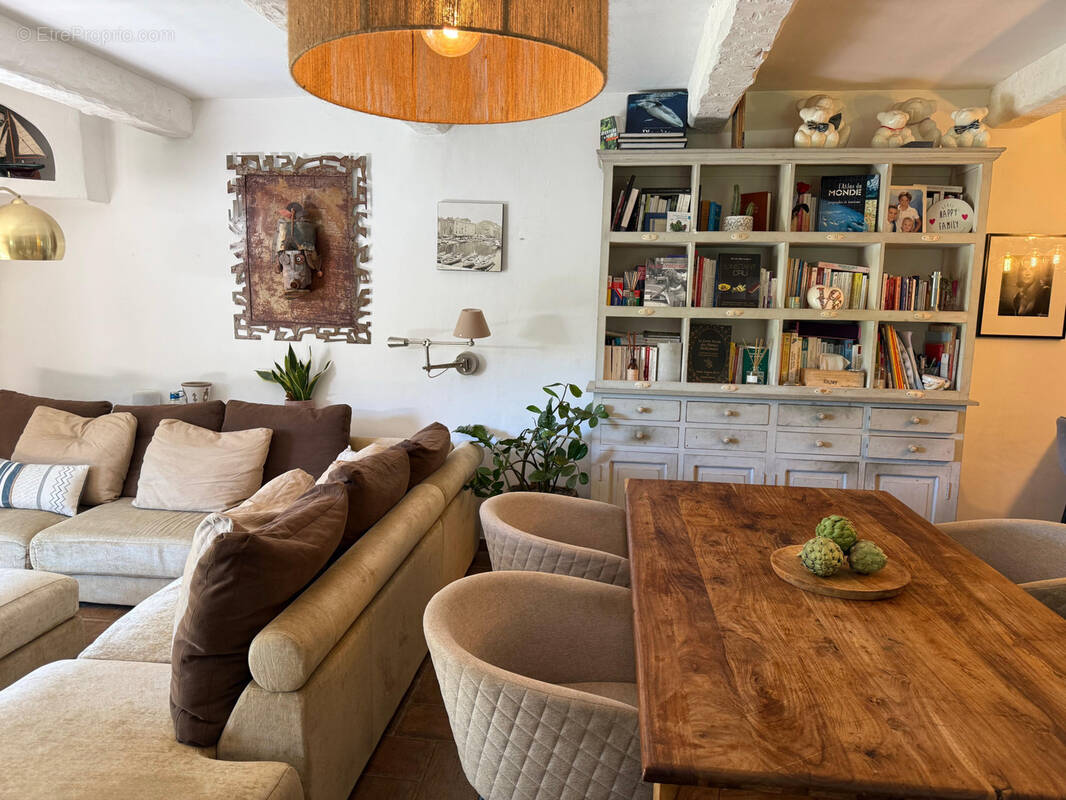 Maison à LA GARDE-FREINET