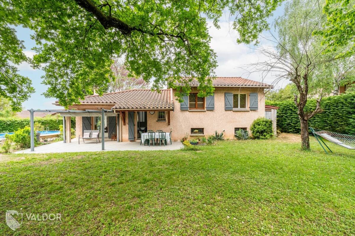 Maison à NEUVILLE-SUR-SAONE