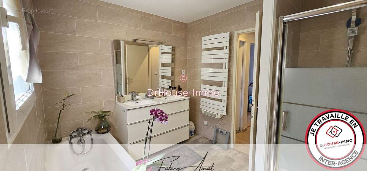 Maison 123 m² à Bassens  - photo 7